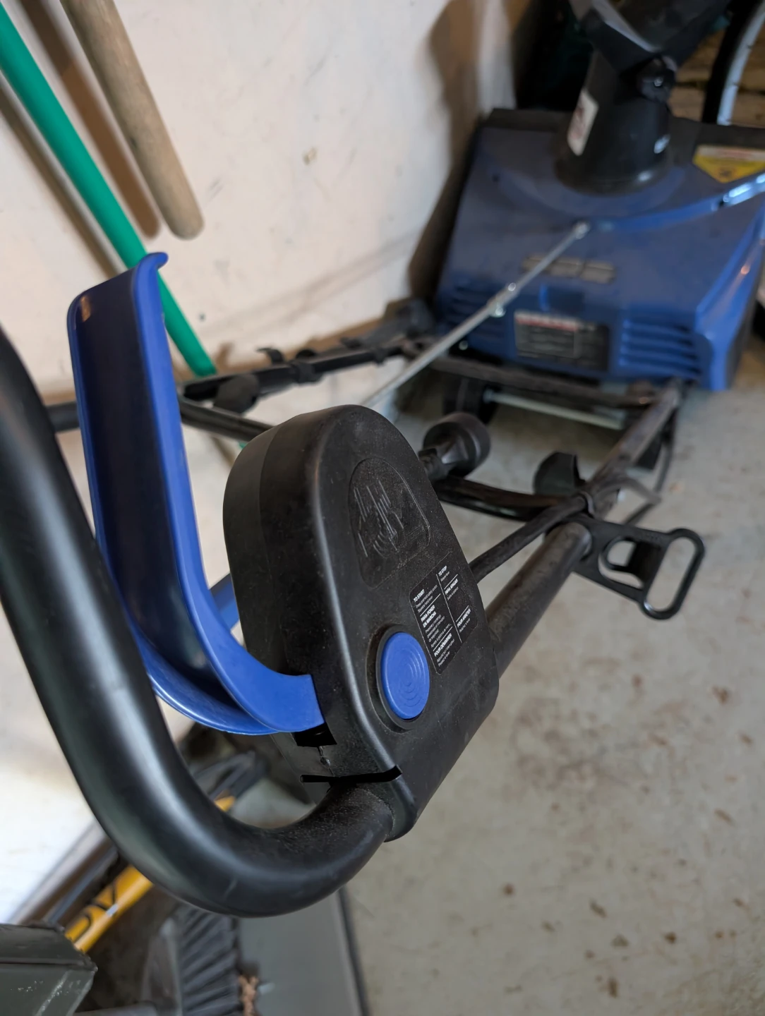 Snow Joe Electric Snow Thrower - photo 4