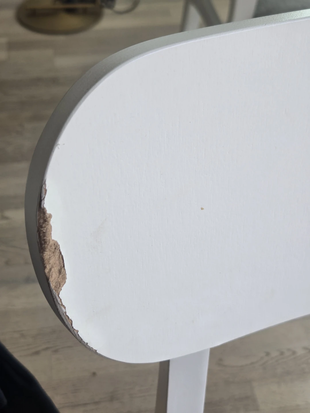 Structube: Moxy White Bar Table with Chairs - photo 5