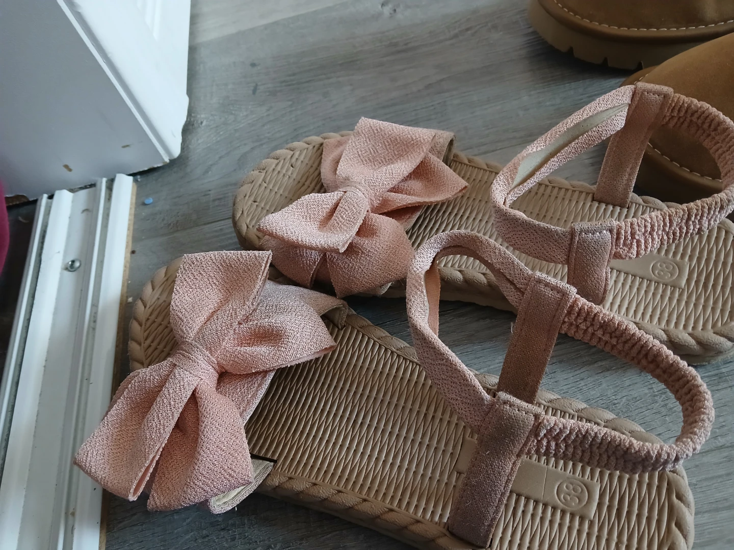 Women's Pink Bow Sandals
