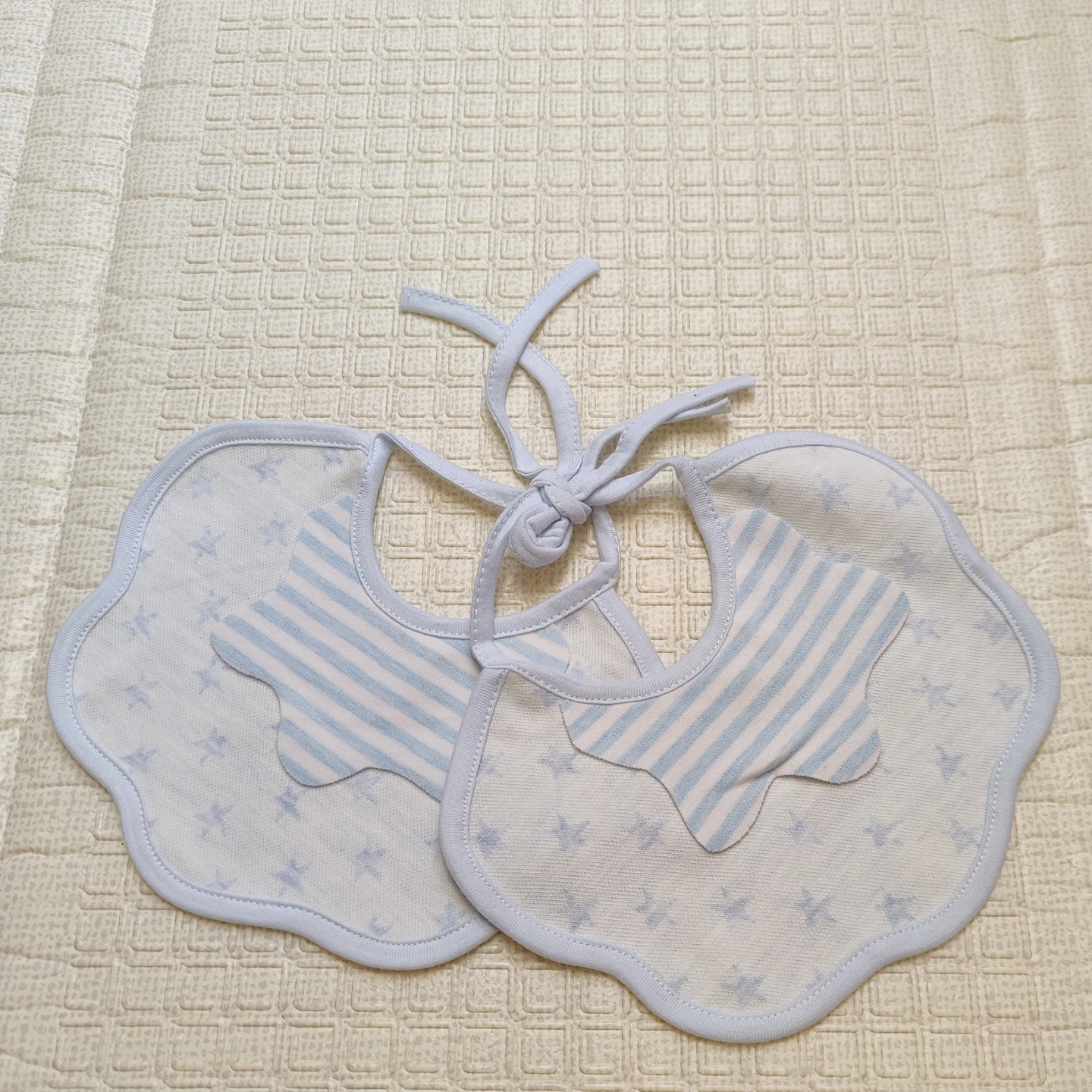 New Baby Bibs Set