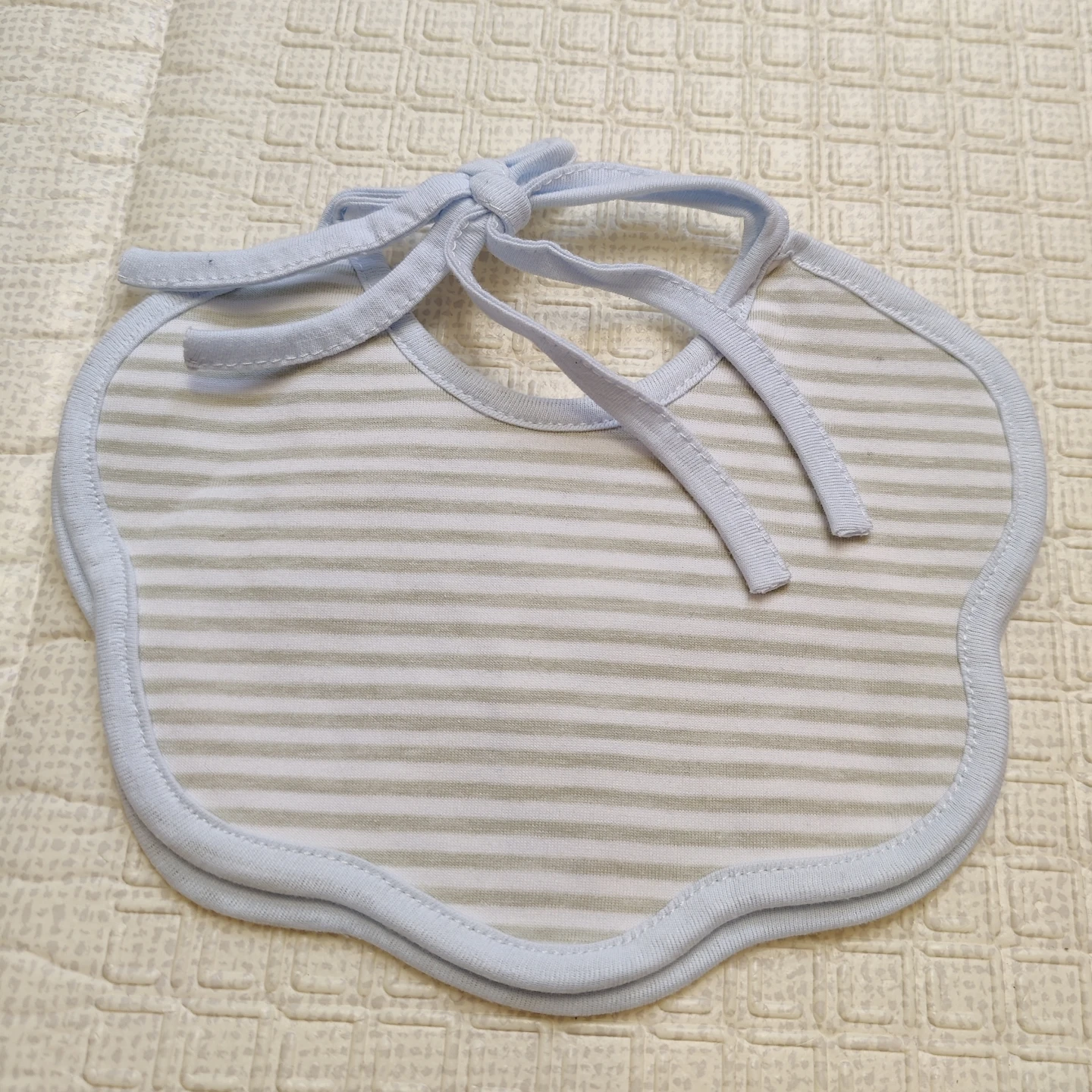 New Baby Bibs Set - photo 3