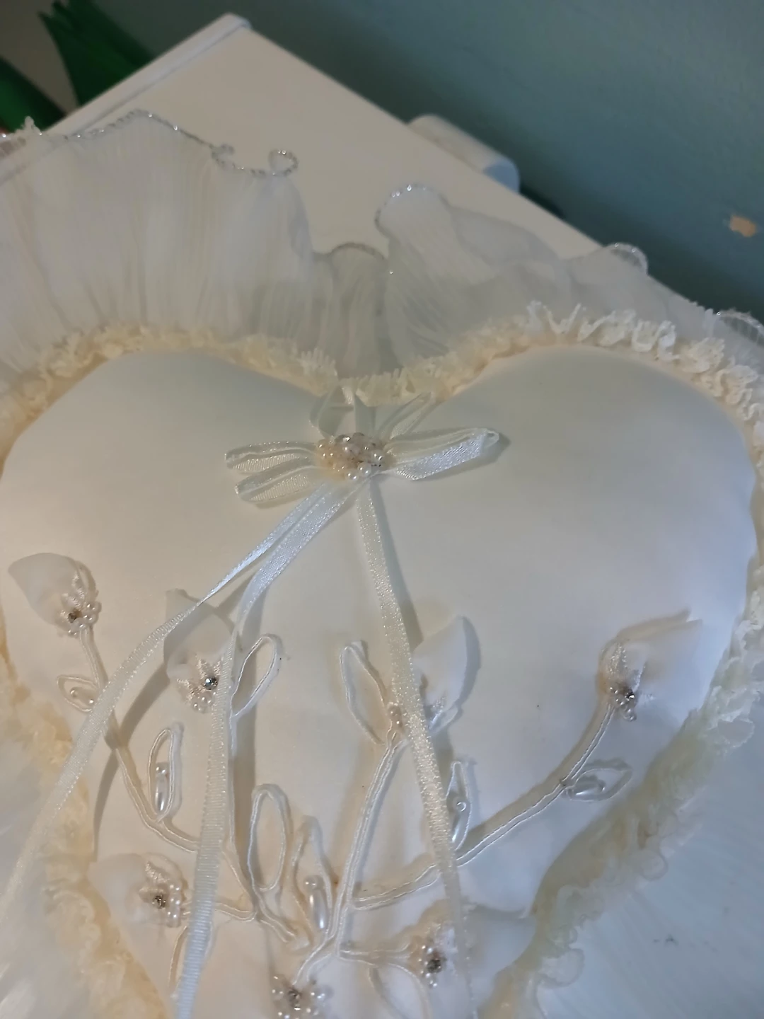 White Heart-Shaped Ring Bearer Pillow - photo 2
