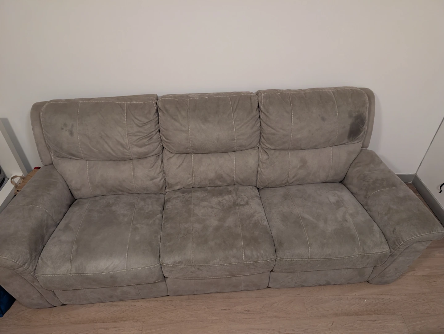 3 Seater recliner - photo 3
