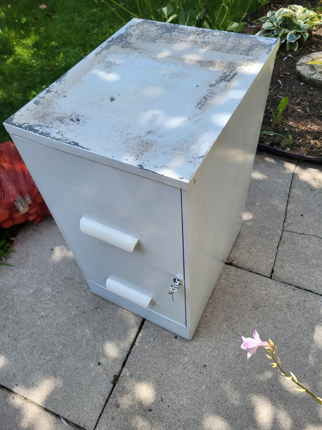 2-Drawer Locking Metal Filing Cabinet - photo 2