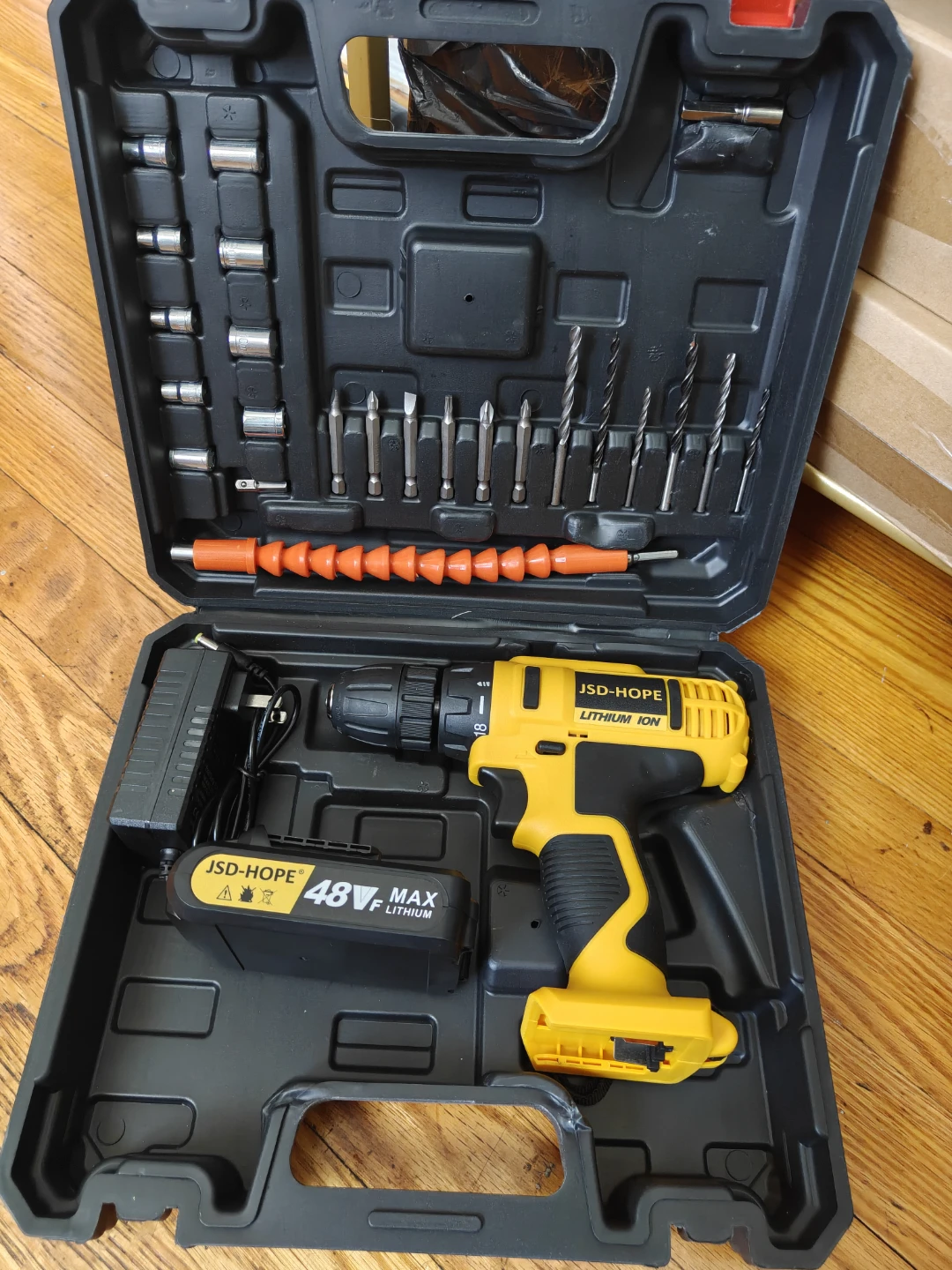 Cordless Drill with Battery and Charger - photo 2