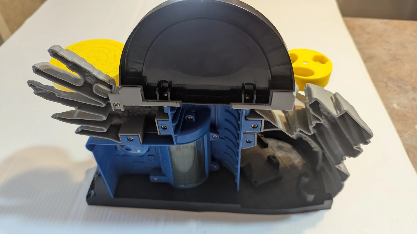 Fisher-Price Imaginext DC Super Friends Batcave Playset - photo 2