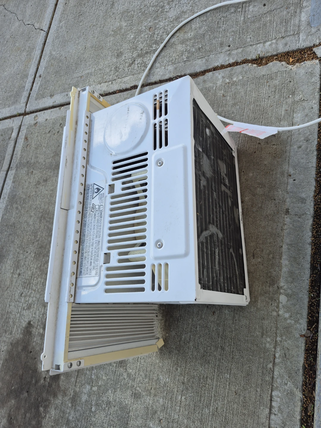 Midea Window Air Conditioner - photo 4
