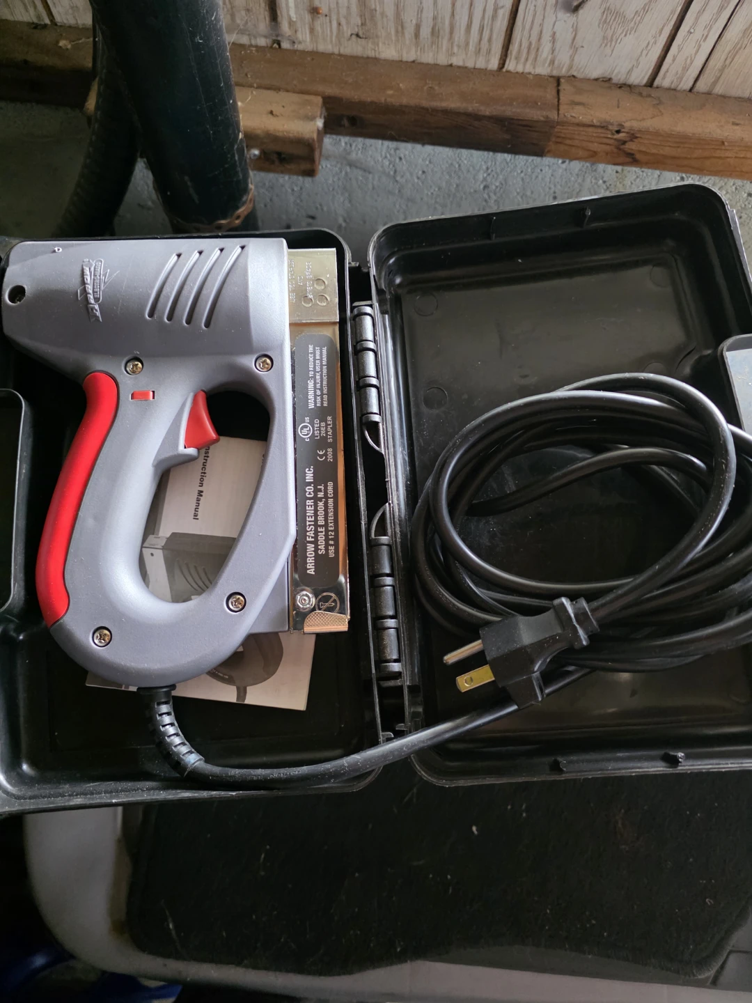 Arrow Staple/Nail Gun with Case