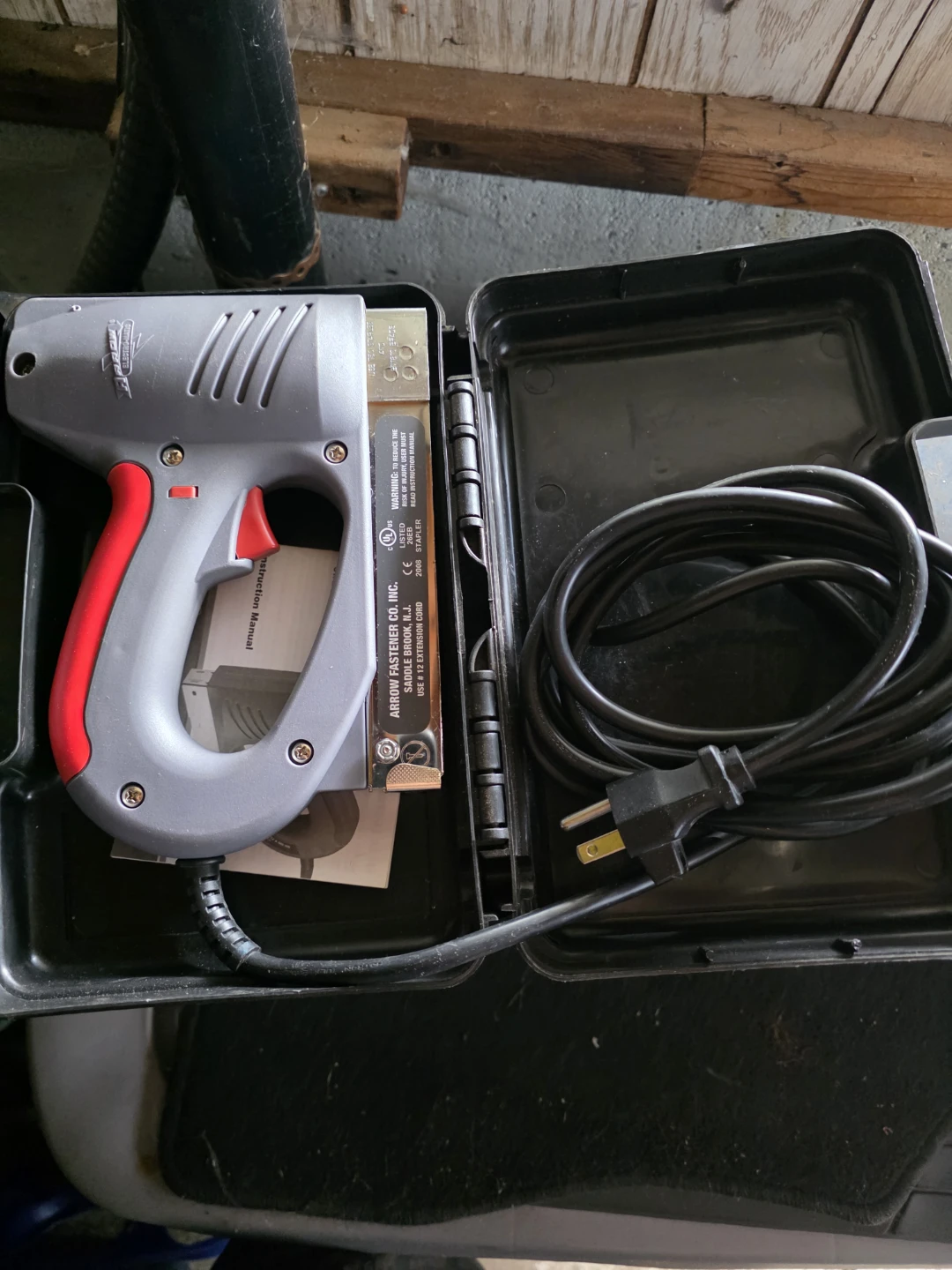 Arrow Staple/Nail Gun with Case - photo 3