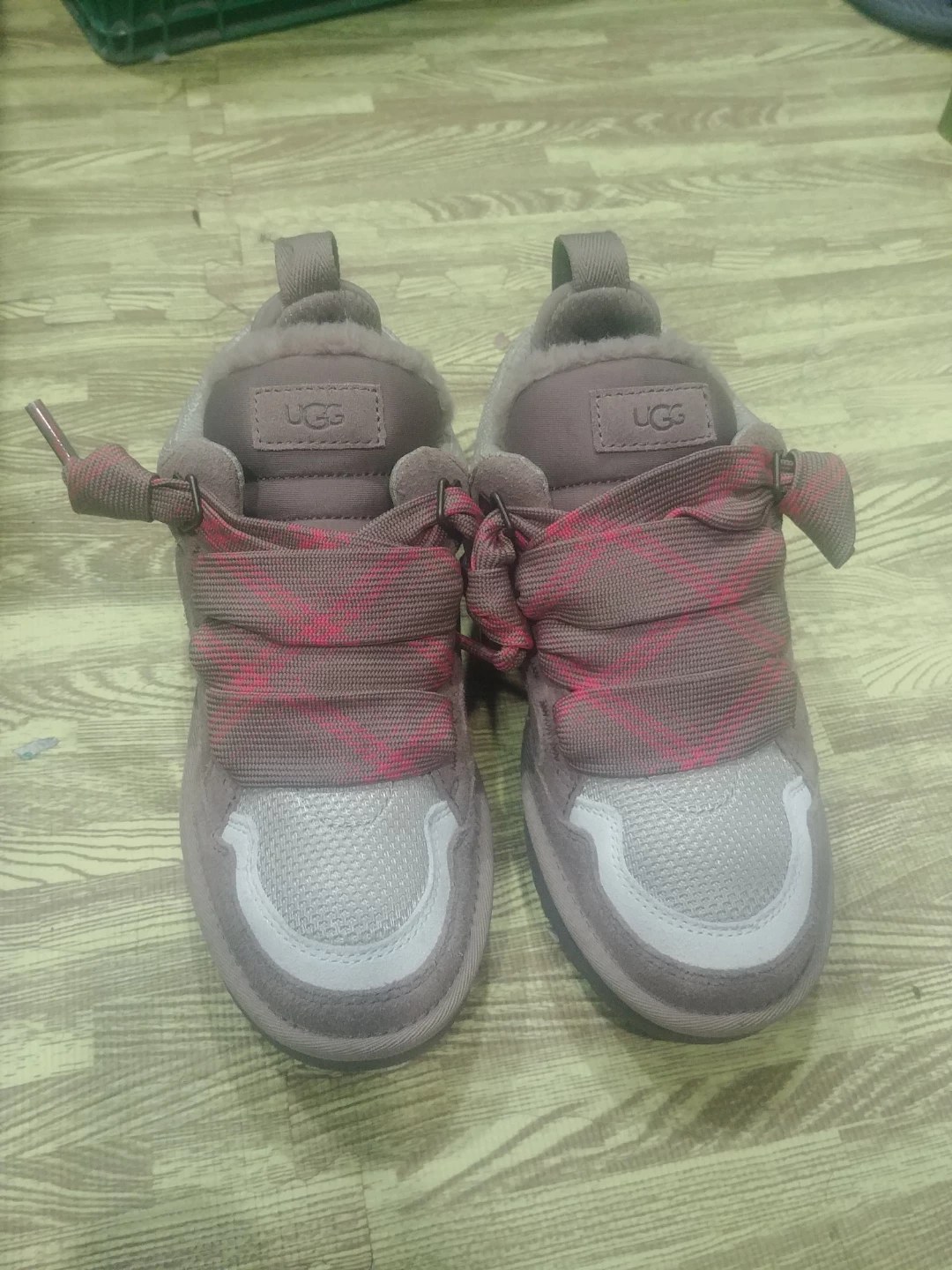 UGG Sneakers size 7