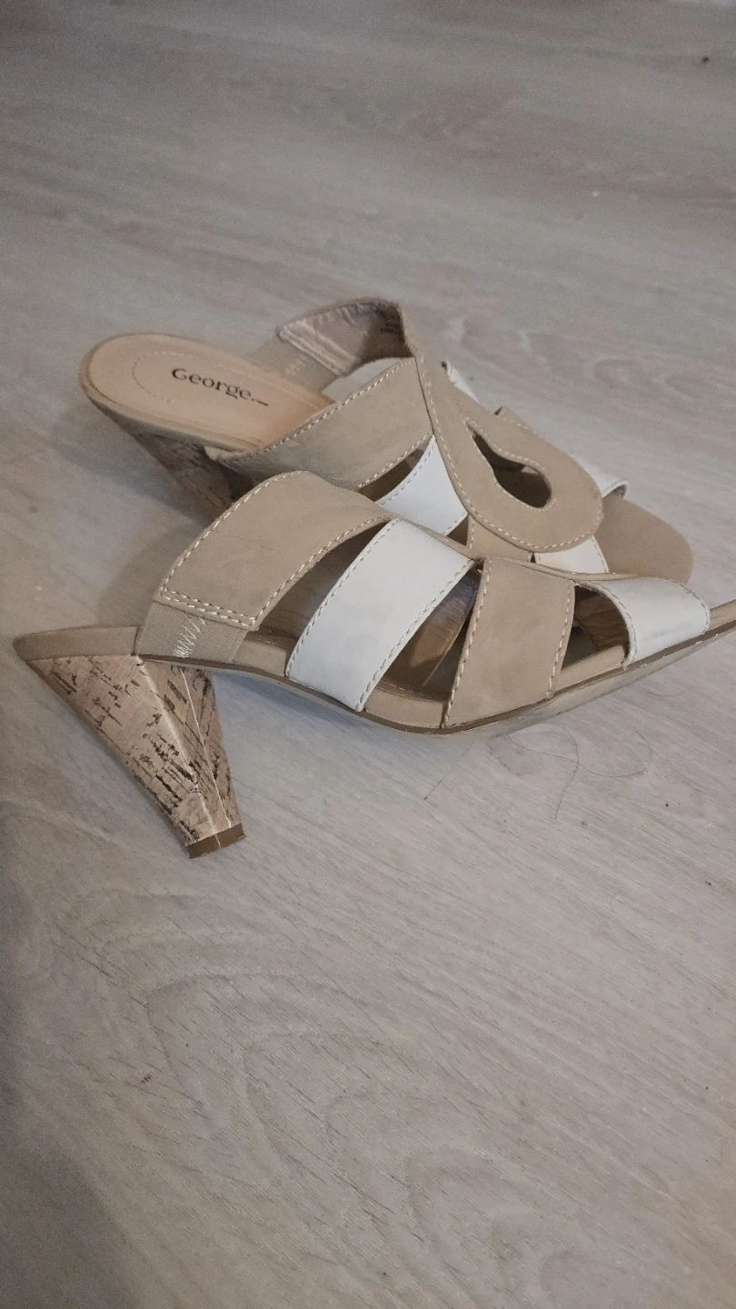 George. Women's Beige & White Heeled Sandals
