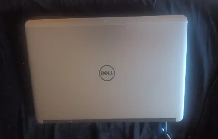 Dell Latitude E7440 Laptop - photo 3