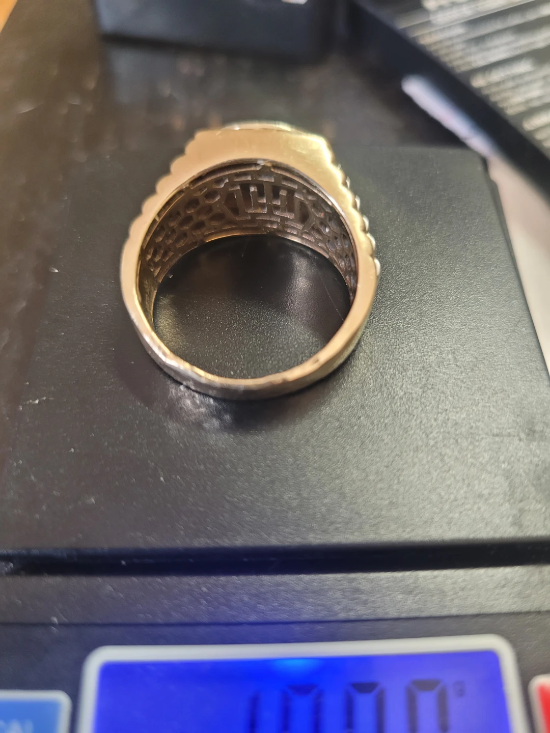 Diamond Cluster Rolex .25ct 10k Gold Ring - photo 5