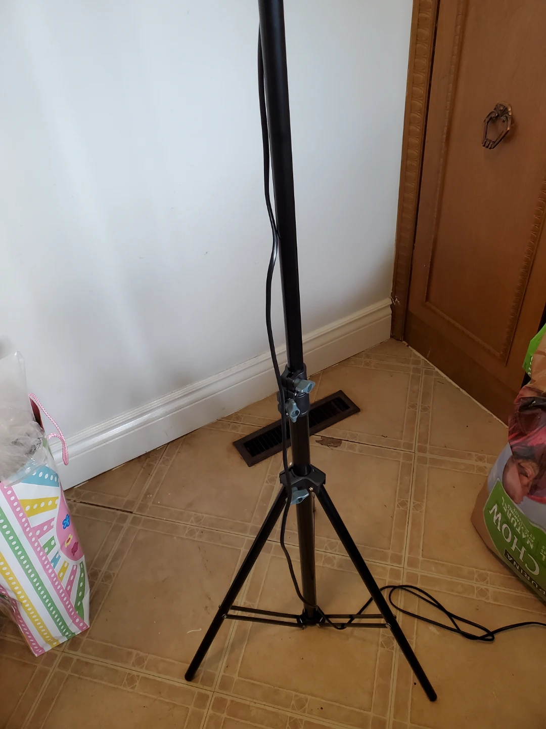 Torjim Softbox Lighting Kit...New - photo 4