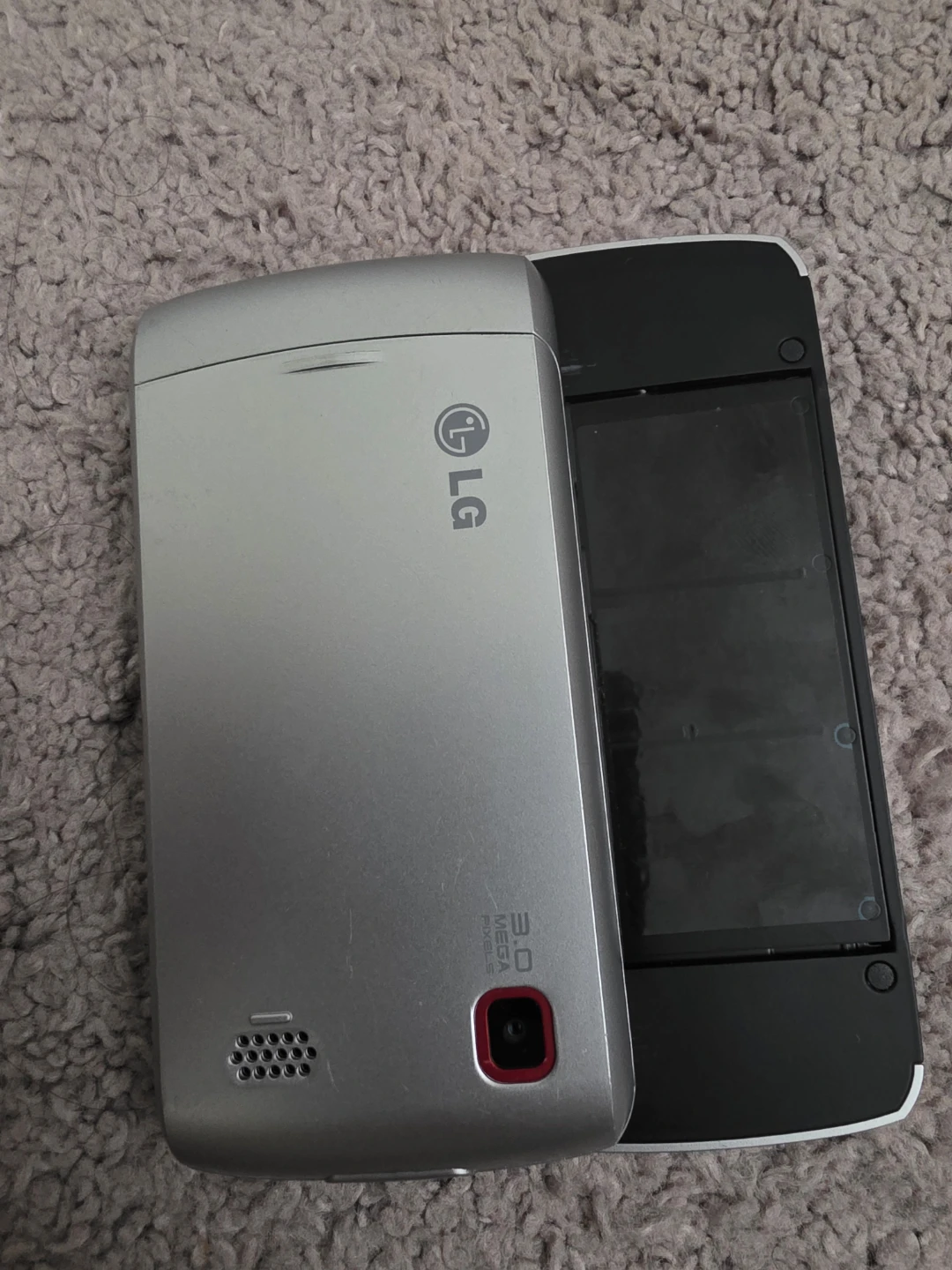 LG Slider Phone with QWERTY Keyboard - photo 2