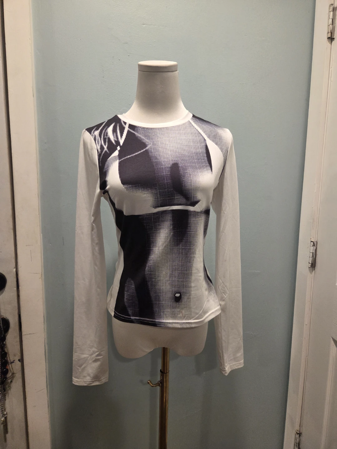 Long Sleeve Graphic Top - Size M