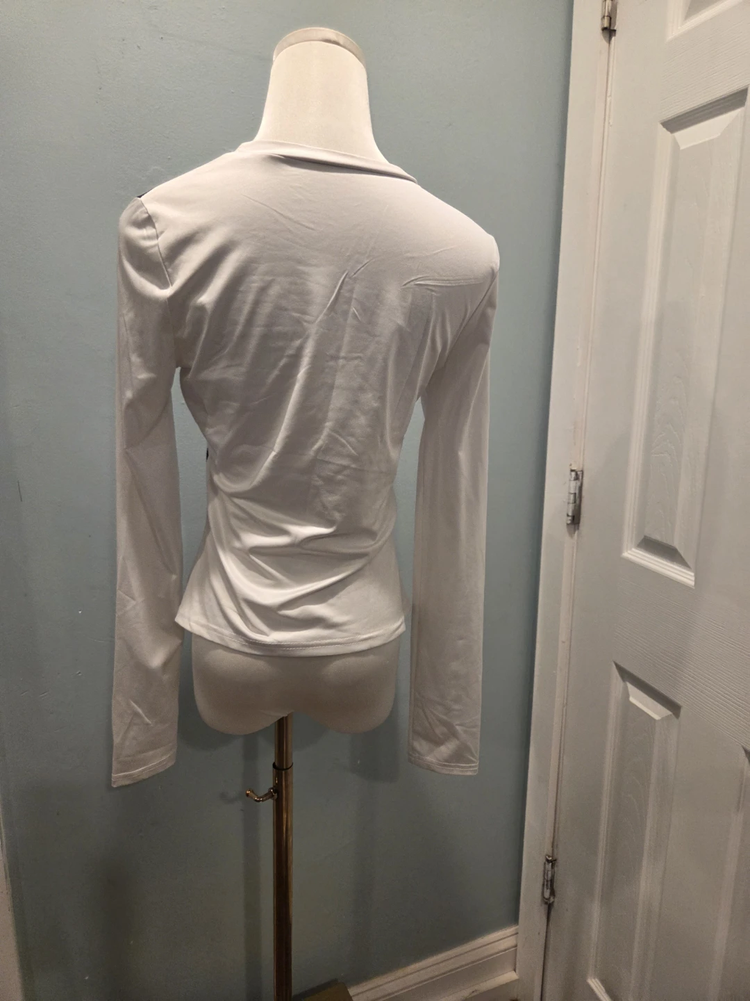 Long Sleeve Graphic Top - Size M - photo 2