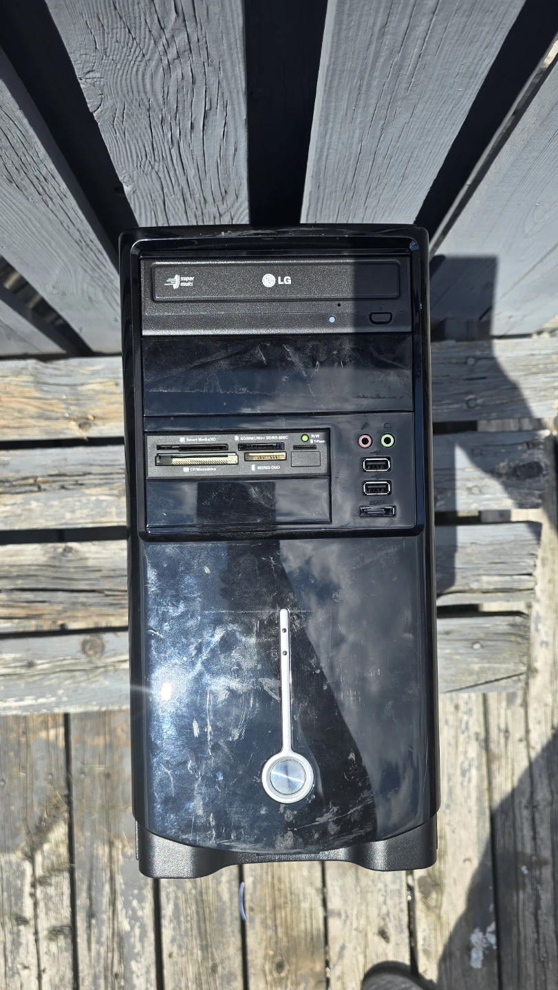 LG Desktop Computer Tower + 4GB RAM - photo 2