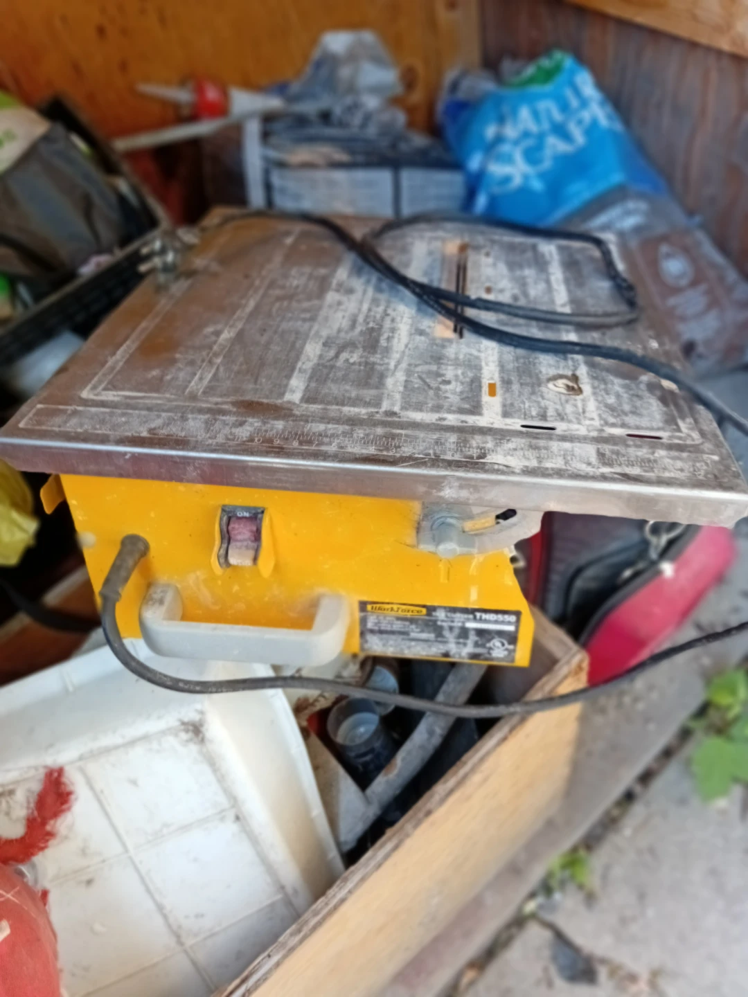 Black & Decker Tile water saw