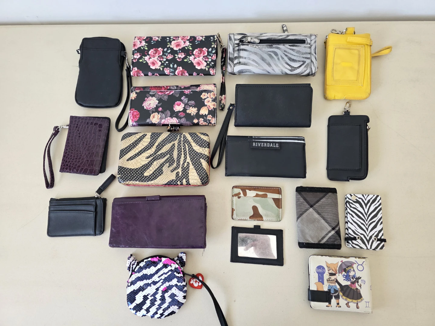 Assorted Wallets and Coin Purses Lot - photo 2