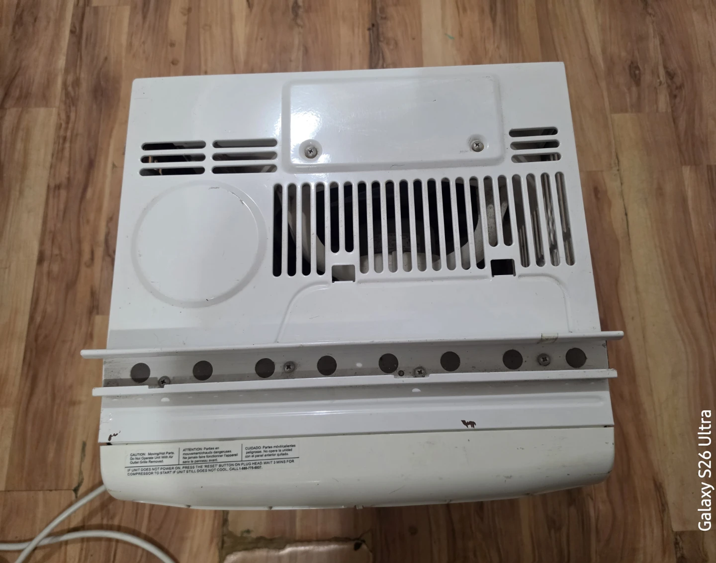 Frigidaire 5000 BTU Window-Mounted Air Conditioner White - photo 3