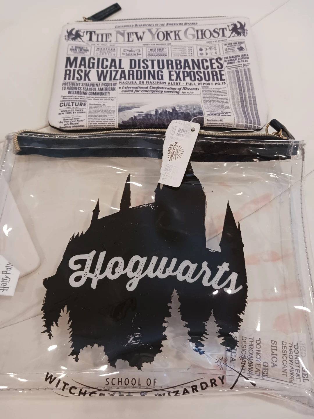 Harry Potter Hogwarts Cosmetic Bag Set - photo 2