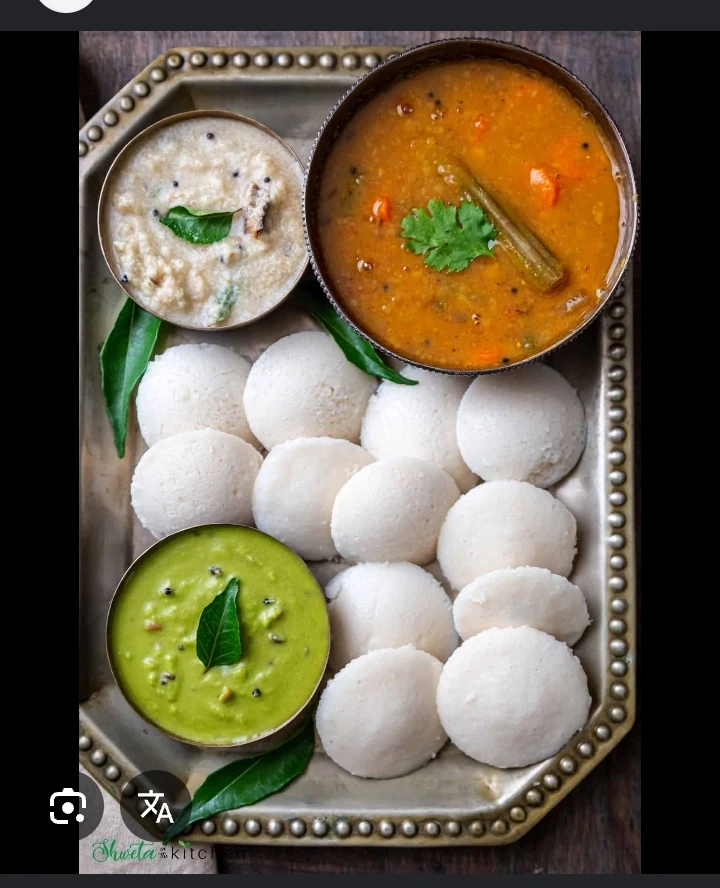 Soft Idli with Sambar and Chutney