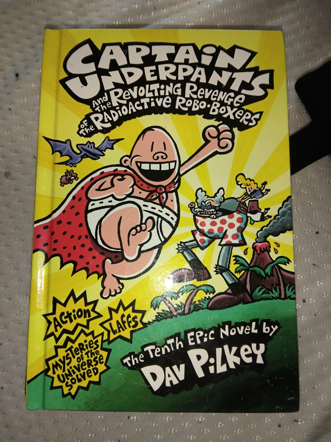 Captin underpants books and the dragon of fortune - photo 3