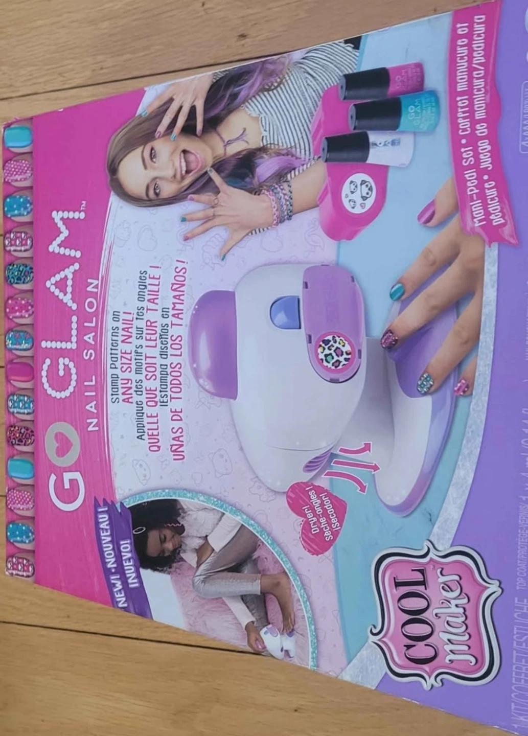 GO GLAM Nail Salon with Stamper