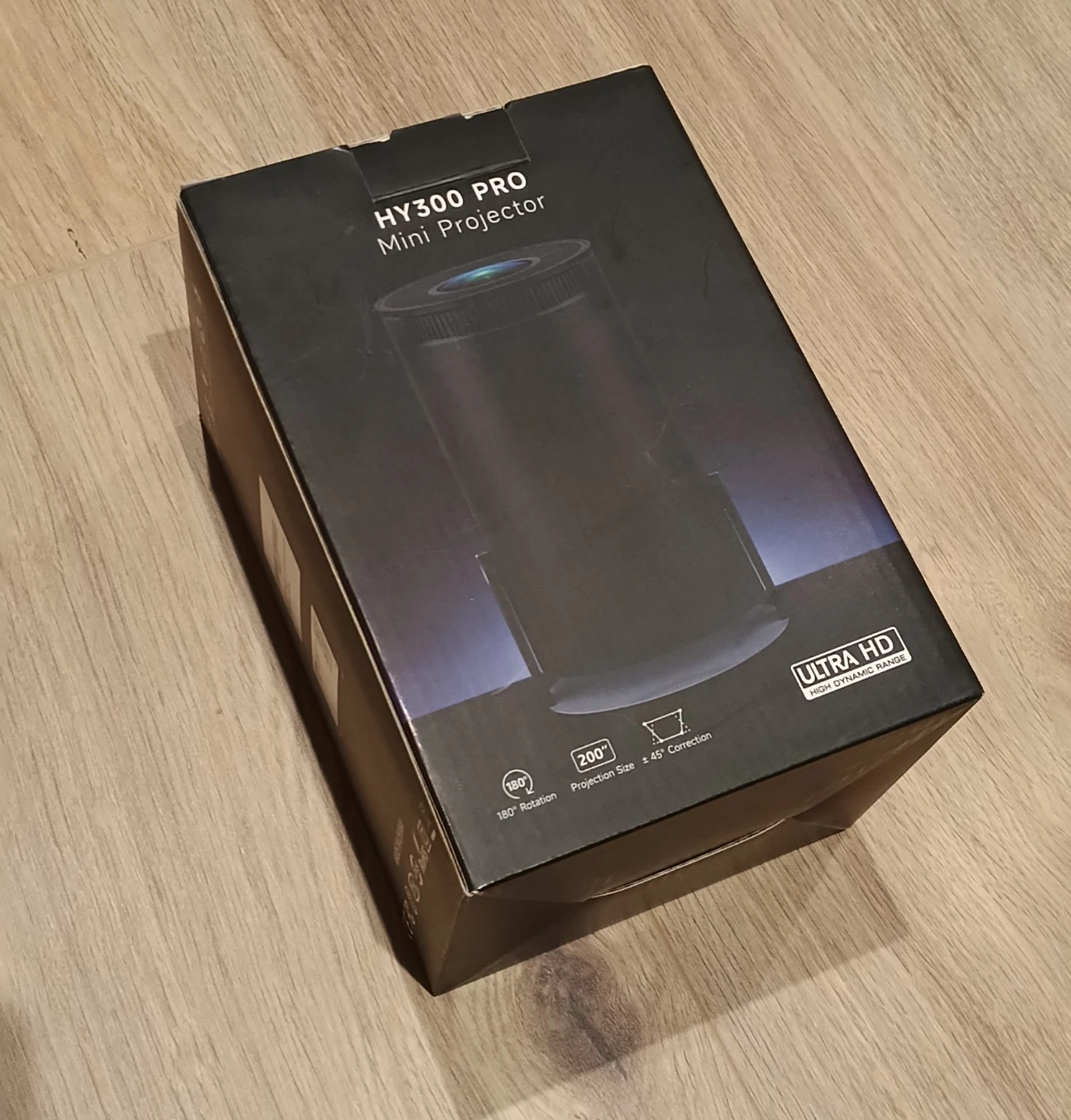 New HY300 PRO Mini Projector