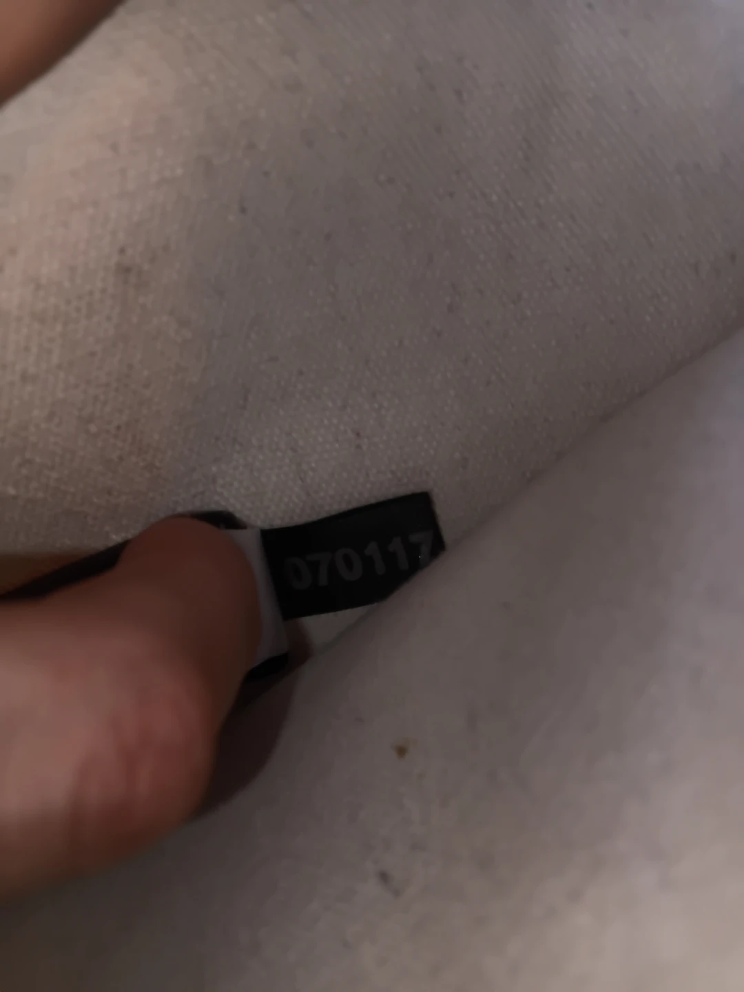 (Authentic) gg supreme messenger gucci bag - photo 2