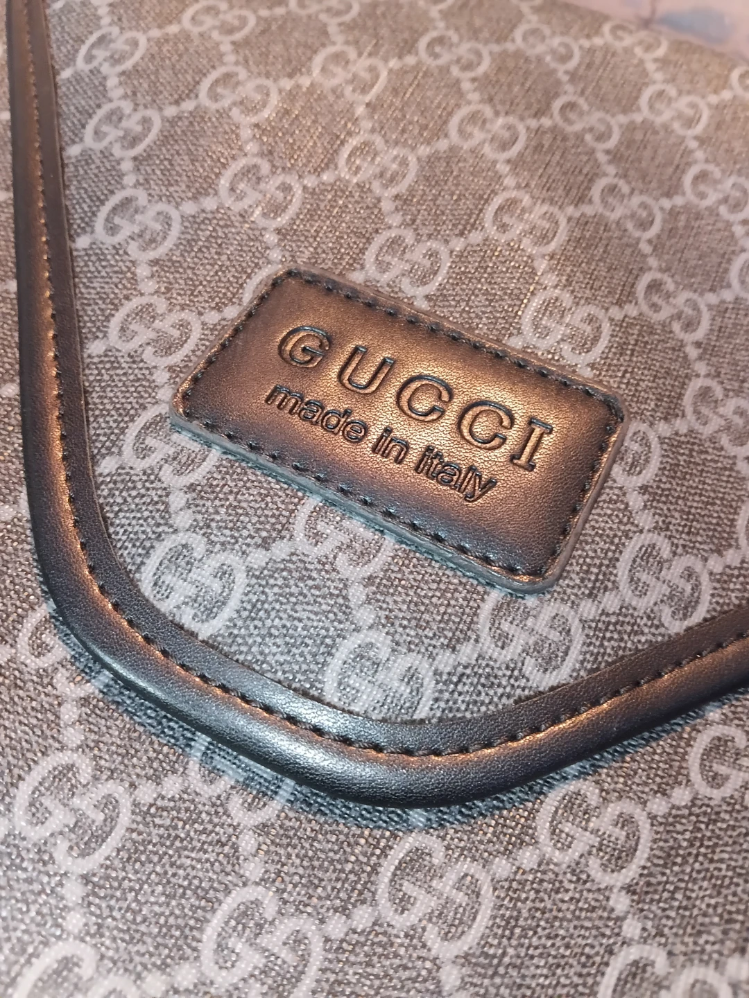 (Authentic) gg supreme messenger gucci bag - photo 4
