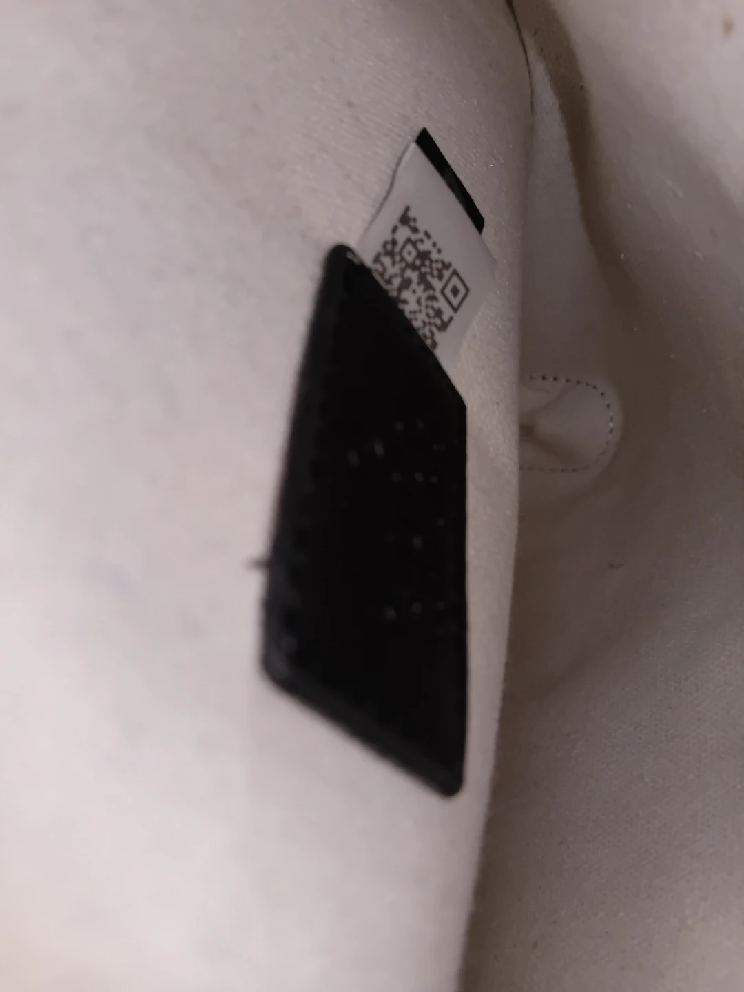 (Authentic) gg supreme messenger gucci bag - photo 5