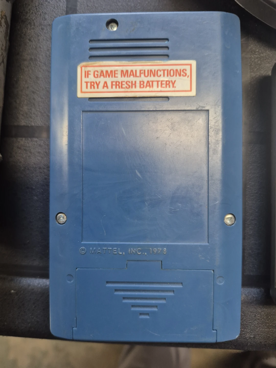 Mattel Electronics Hockey Handheld Game - photo 2