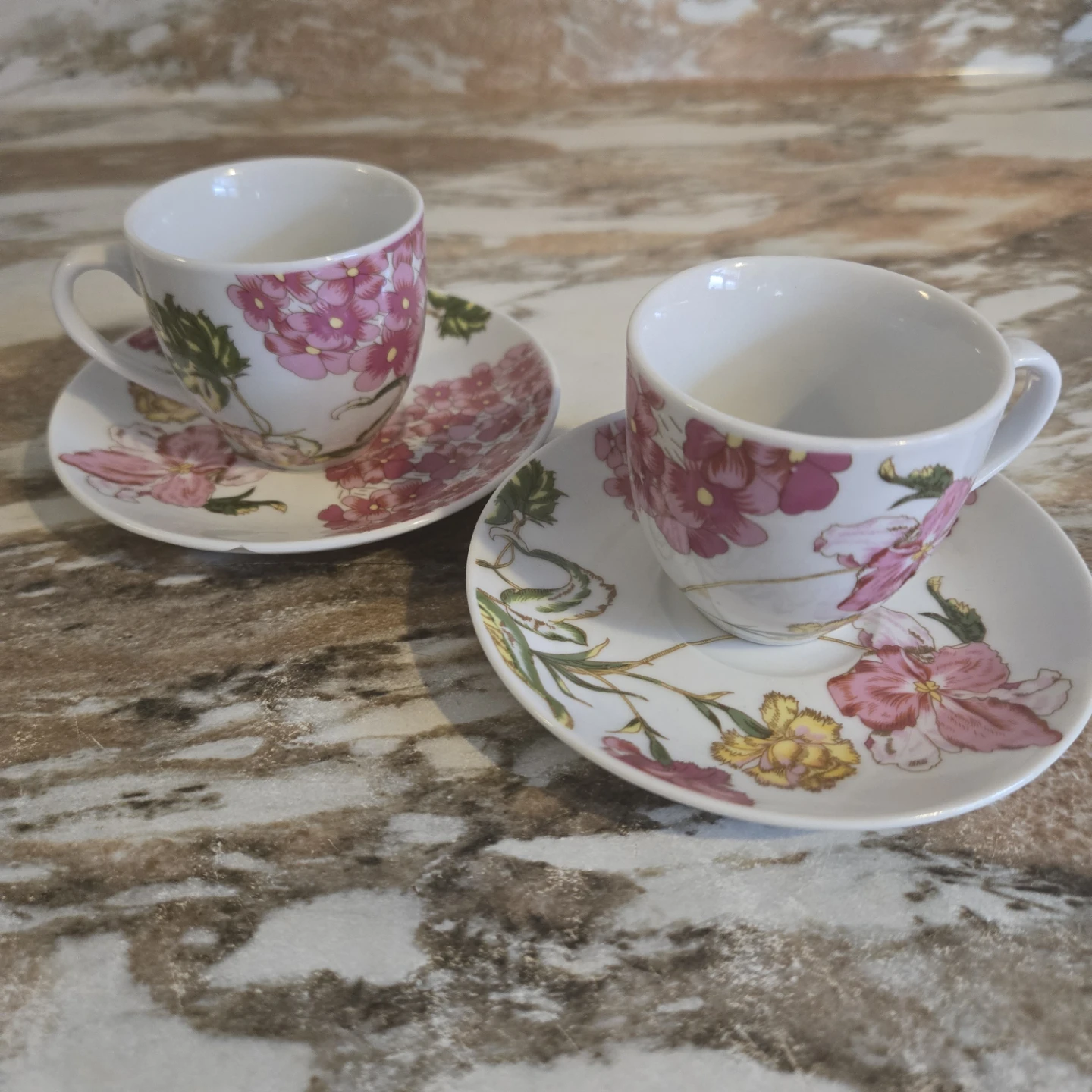Set of 2 Floral Tea/ espresso cups and Saucers