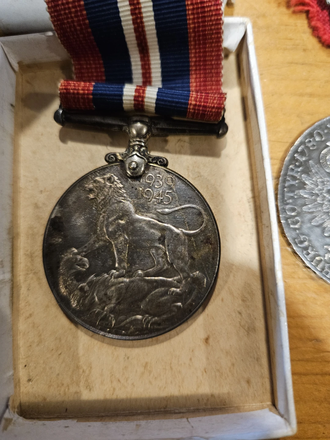 $30-$80 VINTAGE collection of Canadian Military Medals - photo 5