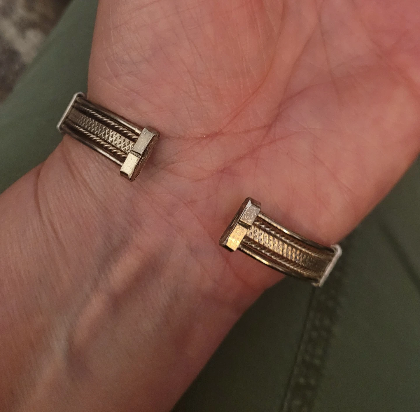 Silver plated cuff bracelets - photo 4