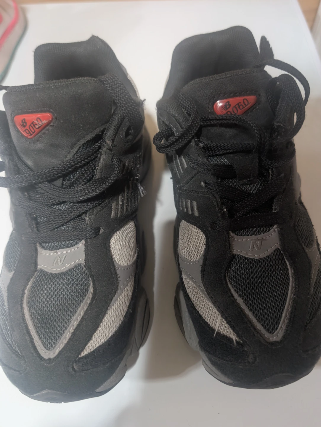 New Balance 9060 Kids Size 2 - photo 2