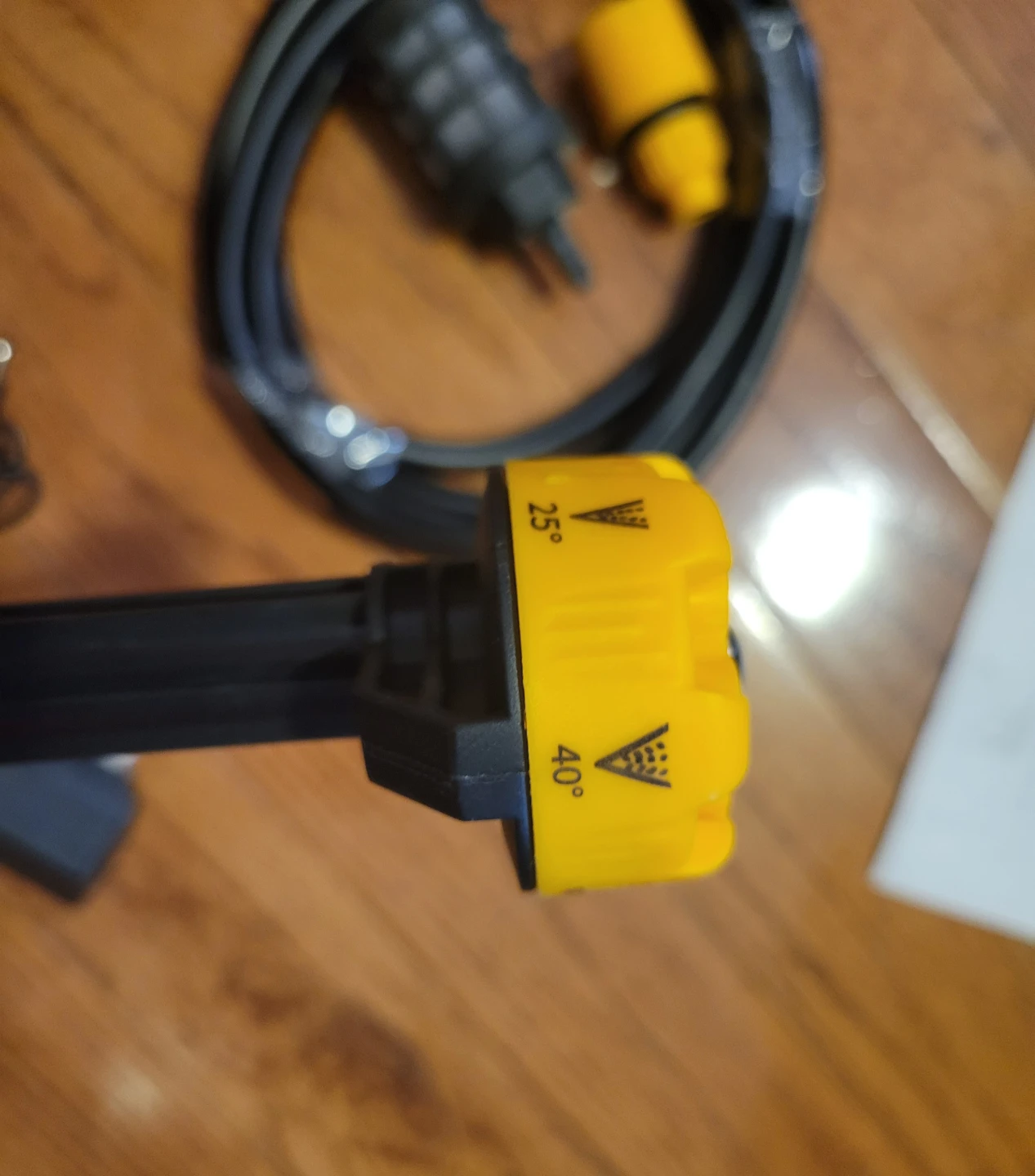 NEW Pressure Washer with 1 battery 2.0 Ah - photo 4