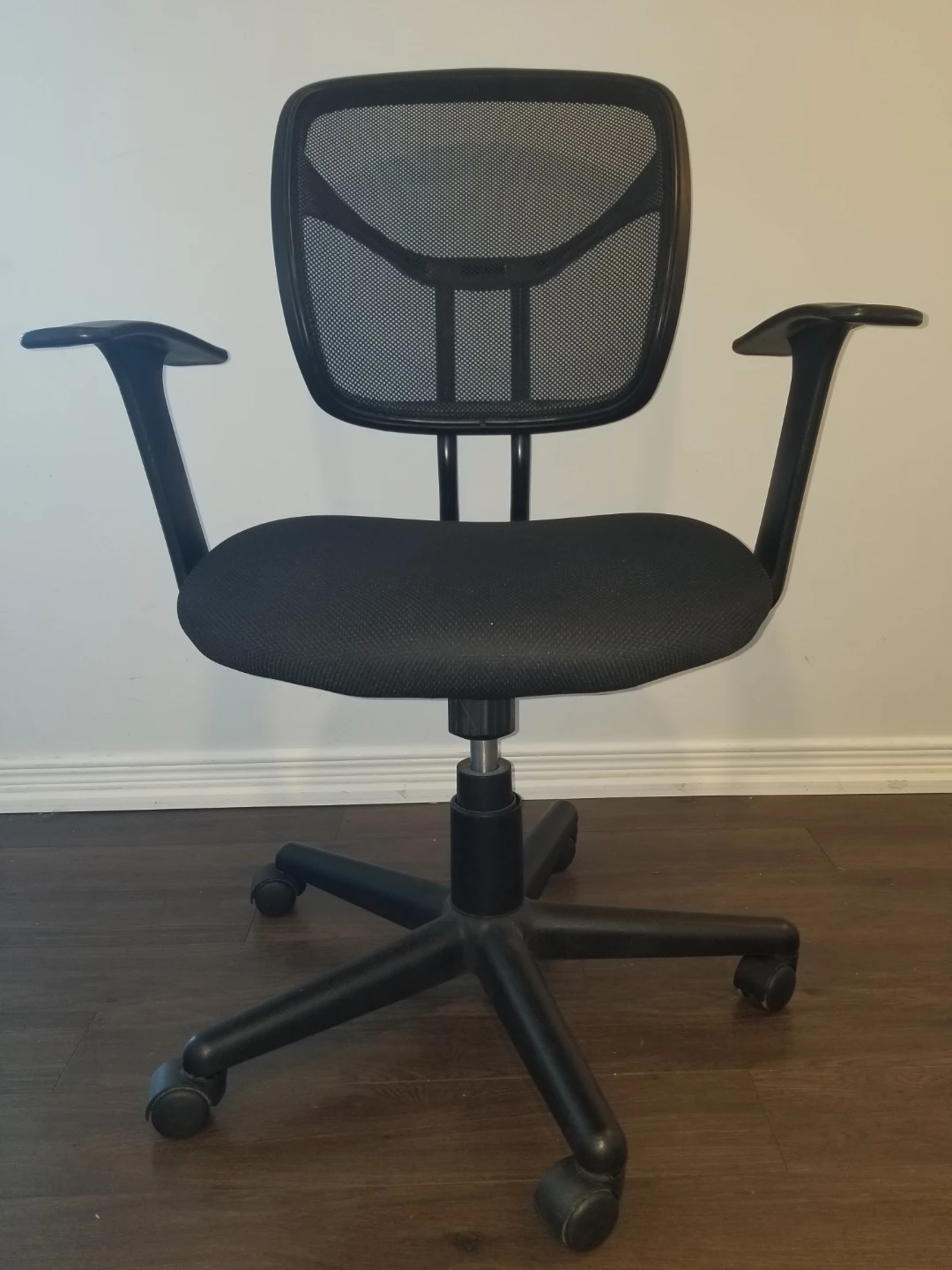 Black Mesh Office Chair with wheels - photo 3