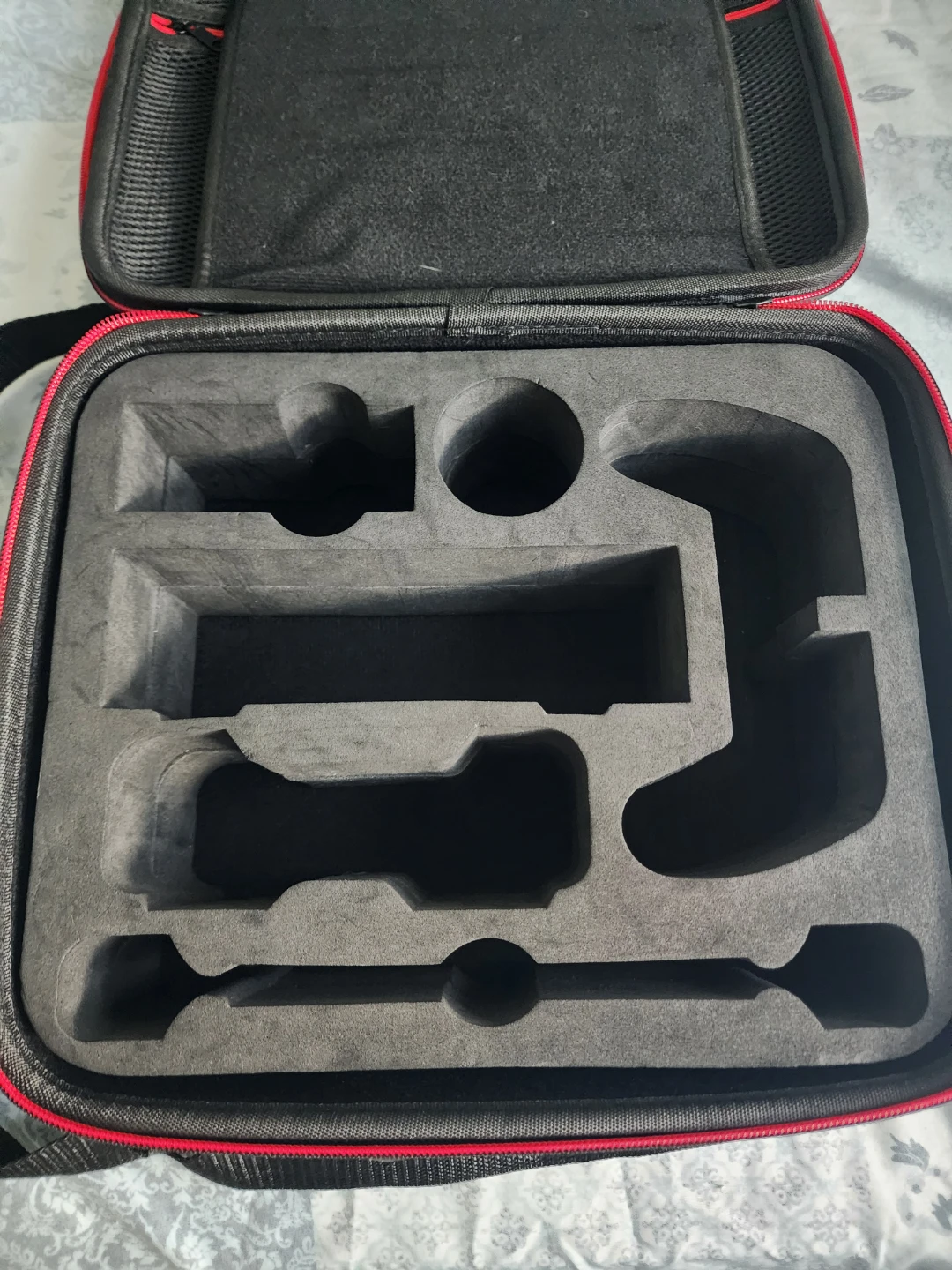 Nintendo Switch Case - photo 3