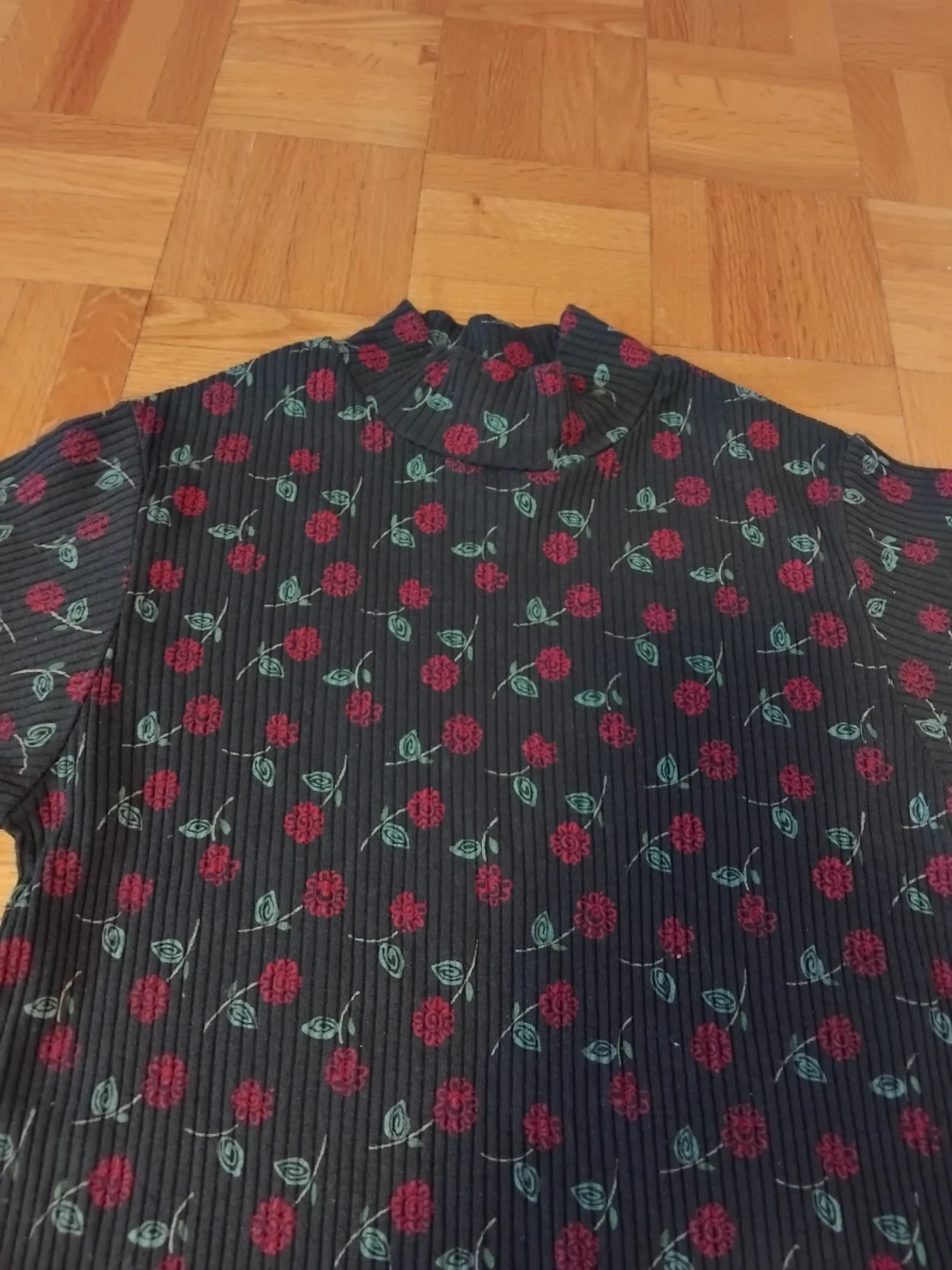 Ribbed Mock Neck Floral T-Shirt - photo 2