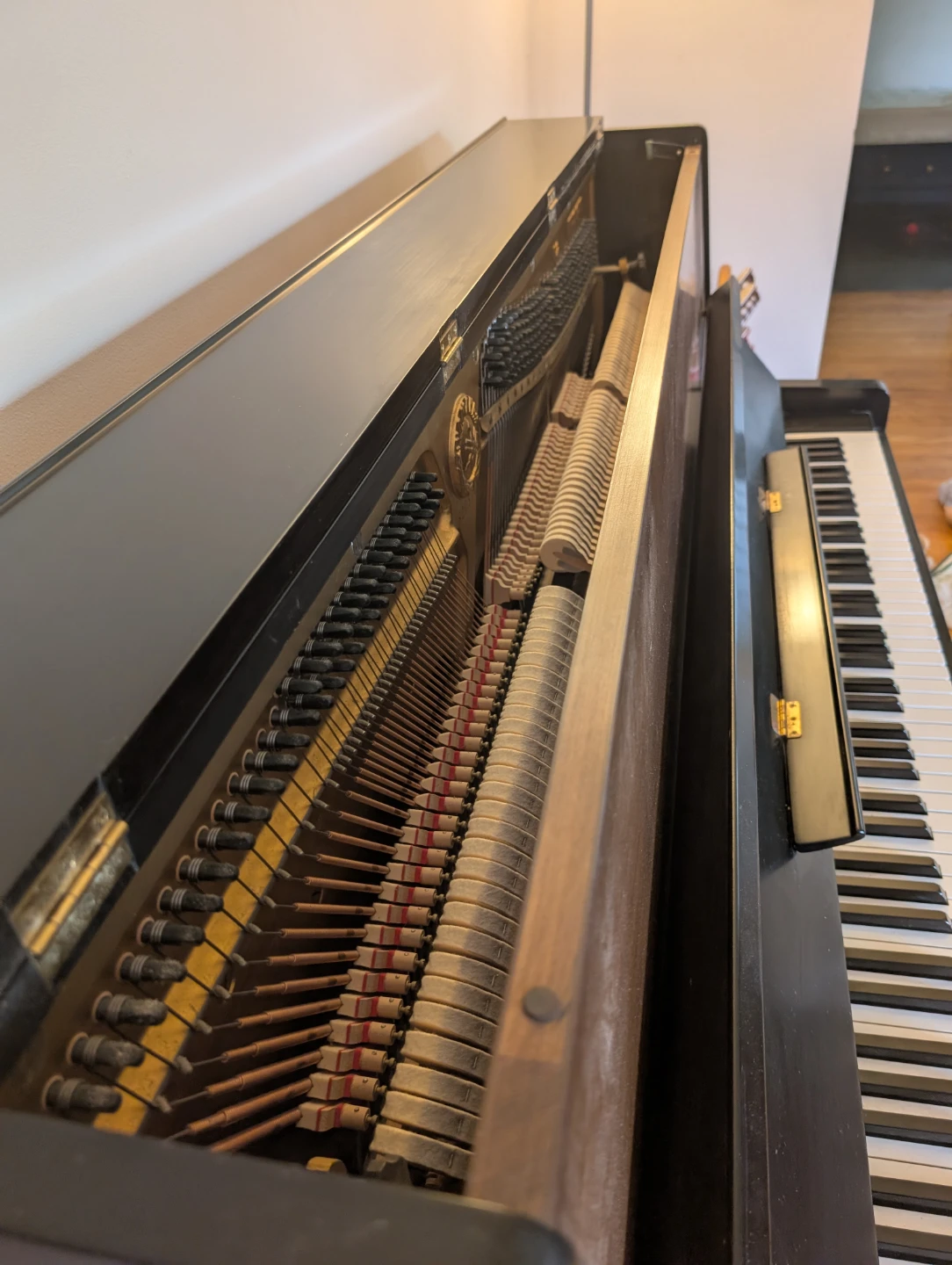 🎹 Yamaha Upright Piano – $2,200 OBO - photo 3