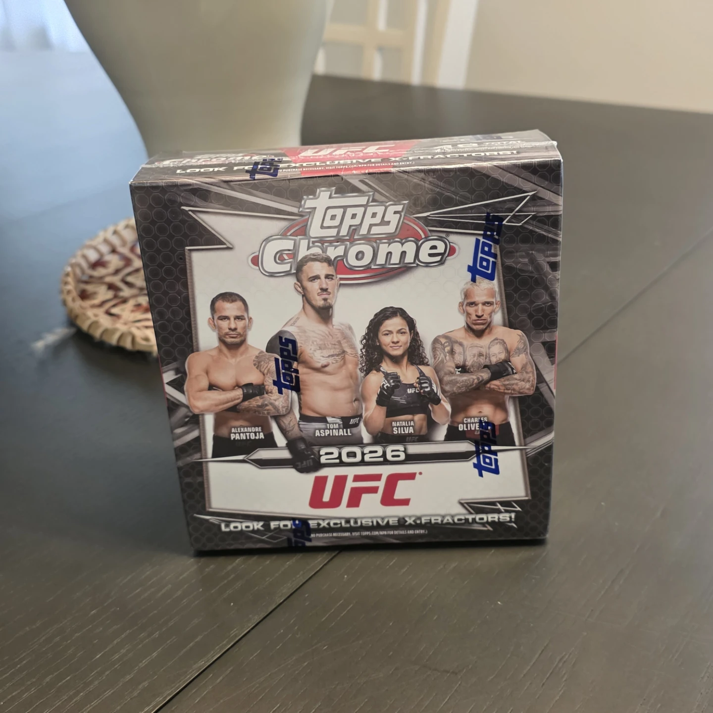2026 Topps Chrome UFC Trading Card Box