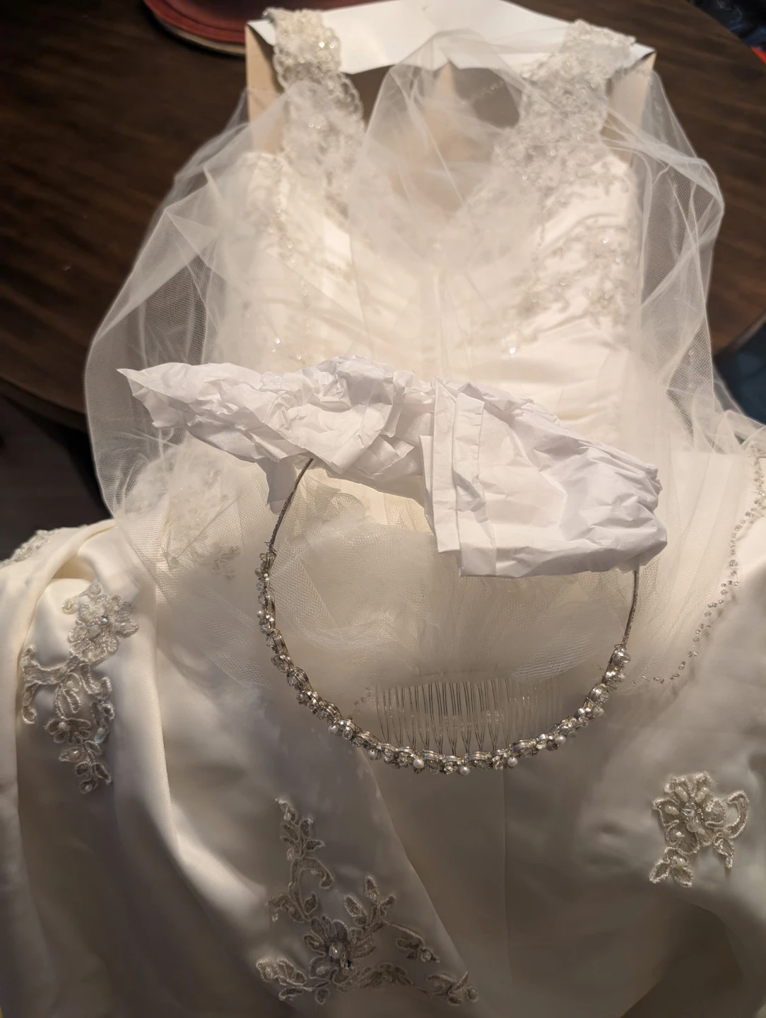 White Wedding Dress with Lace and Beading - photo 3