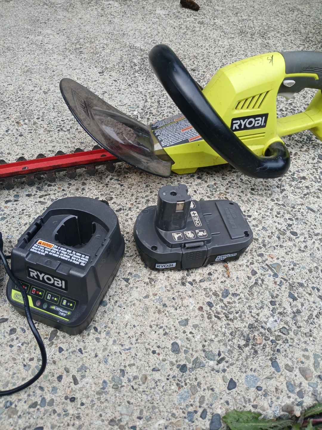 Ryobi 40V Hedge Trimmer Kit - photo 2