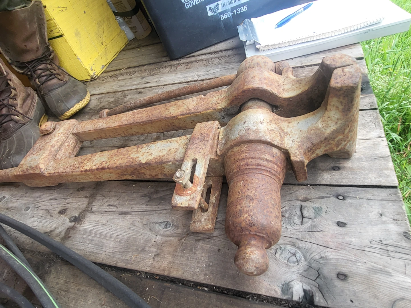 Heavy Duty Black Smith Post Vise Tool - photo 5