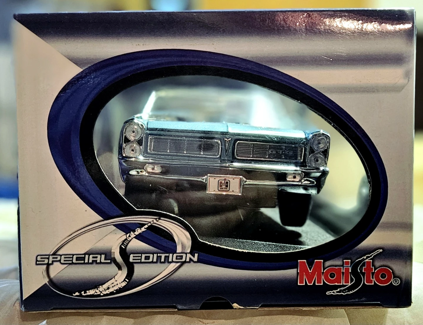 Maisto 1:18 1965 Pontiac GTO "The Judge" Special Edition Diecast - photo 3