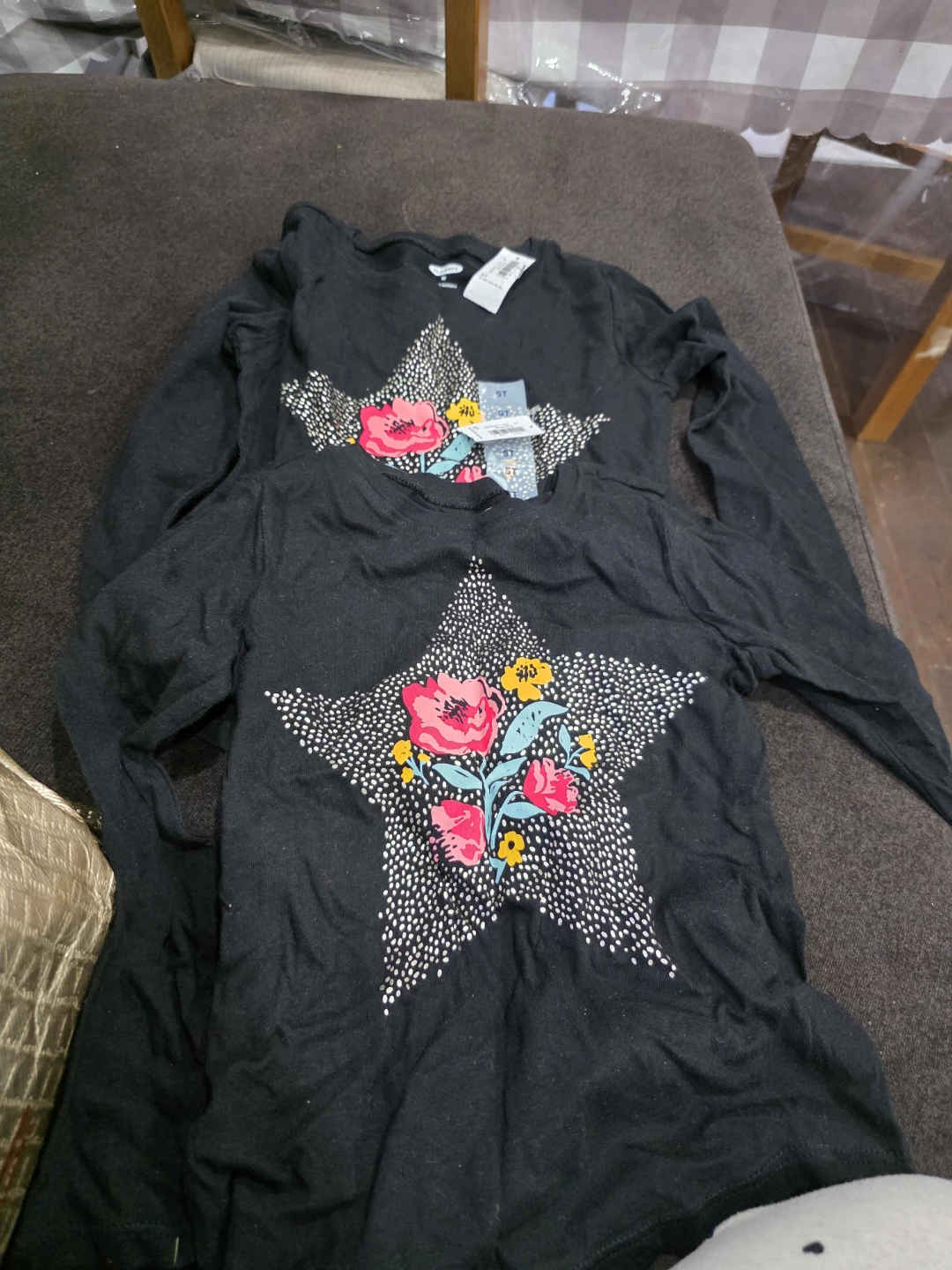 Old Navy Girls Black Star Floral Long Sleeve Shirt - photo 2