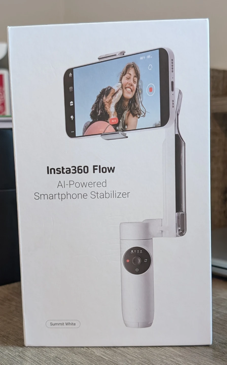 Insta360 Flow AI-Powered Smartphone Stabilizer - Summit White